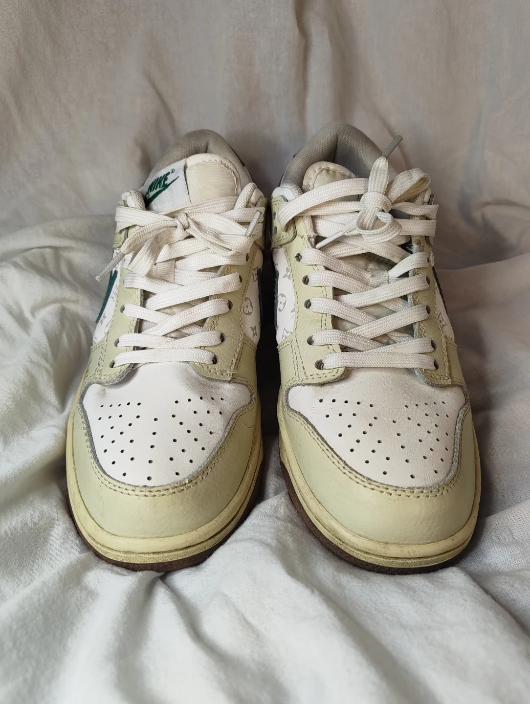 Nike Dunk Low Louis Vuitton Custom Shoes - US 8 - photo 2