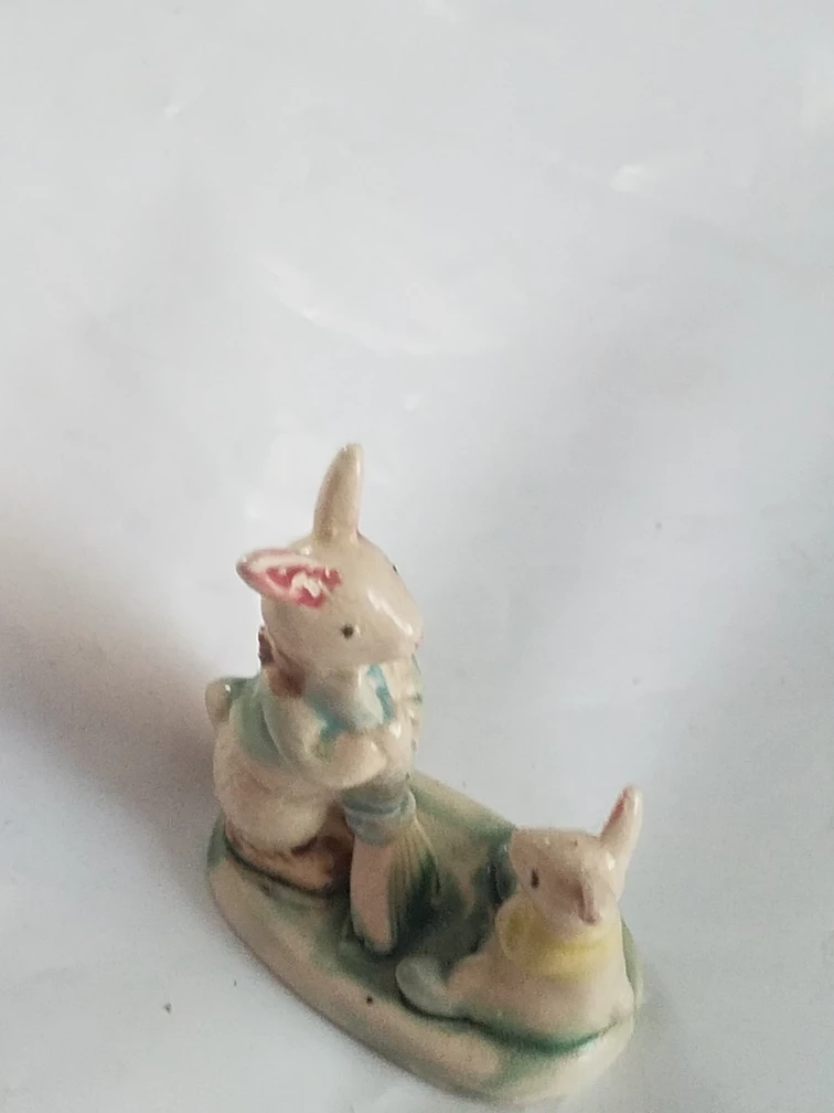 vintage Albert Kessler ceramic figurine - photo 3