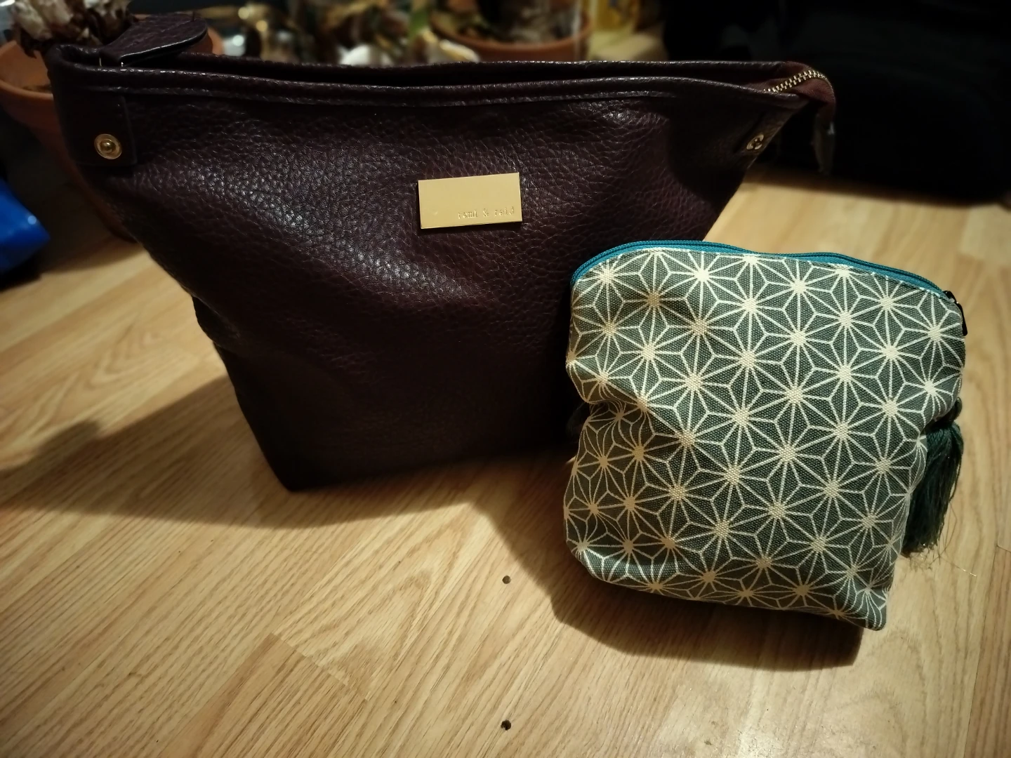 Strapless handbag and pouch