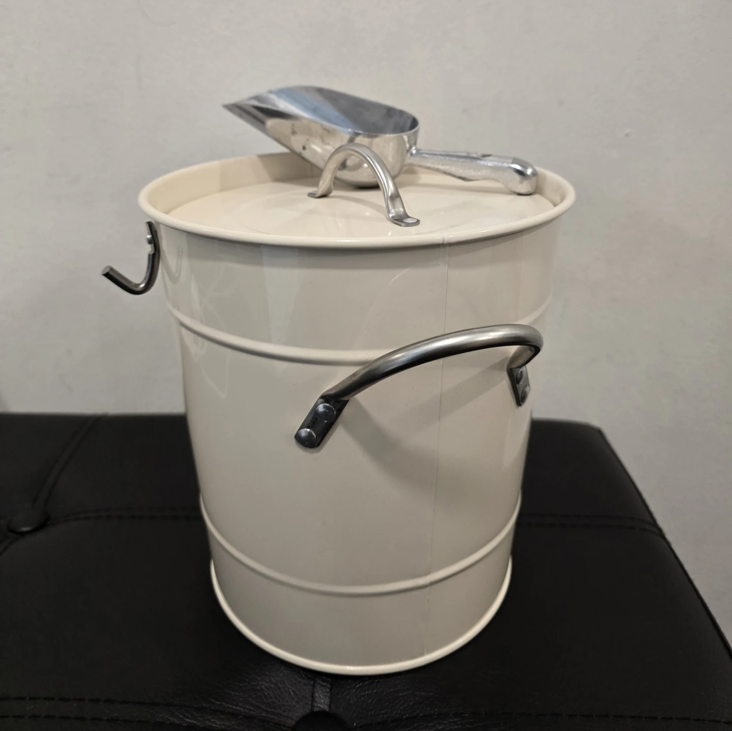 Ice Bucket with Scoop