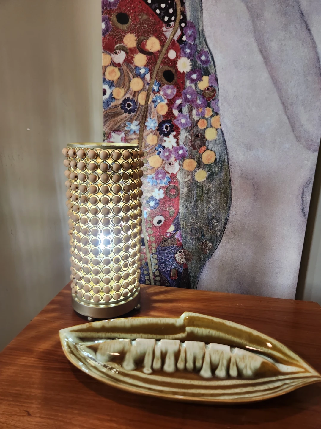 Decorative Wood Bead Table Lamp