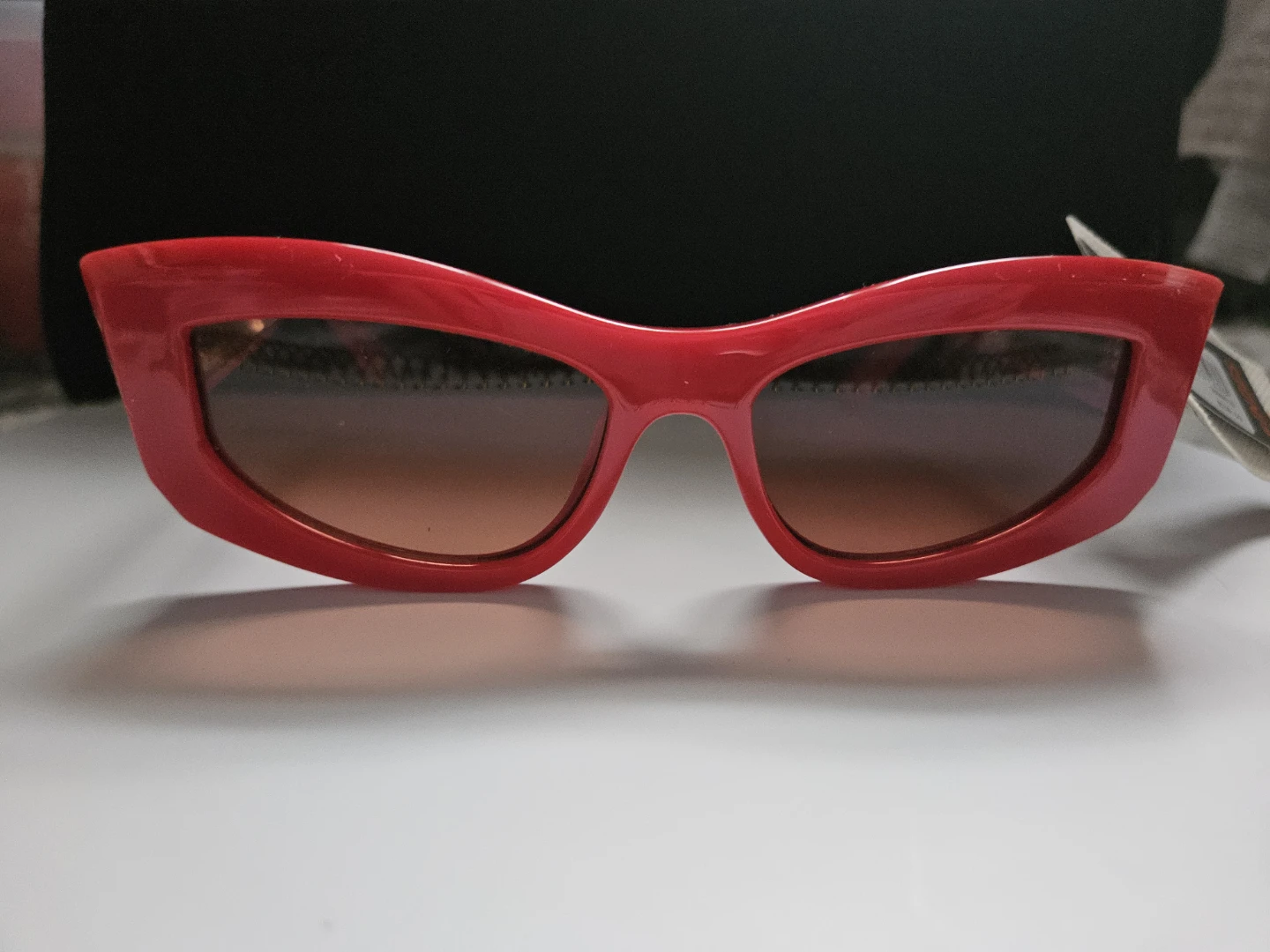 Red INDESCRATCHABLES Sunglasses - photo 2