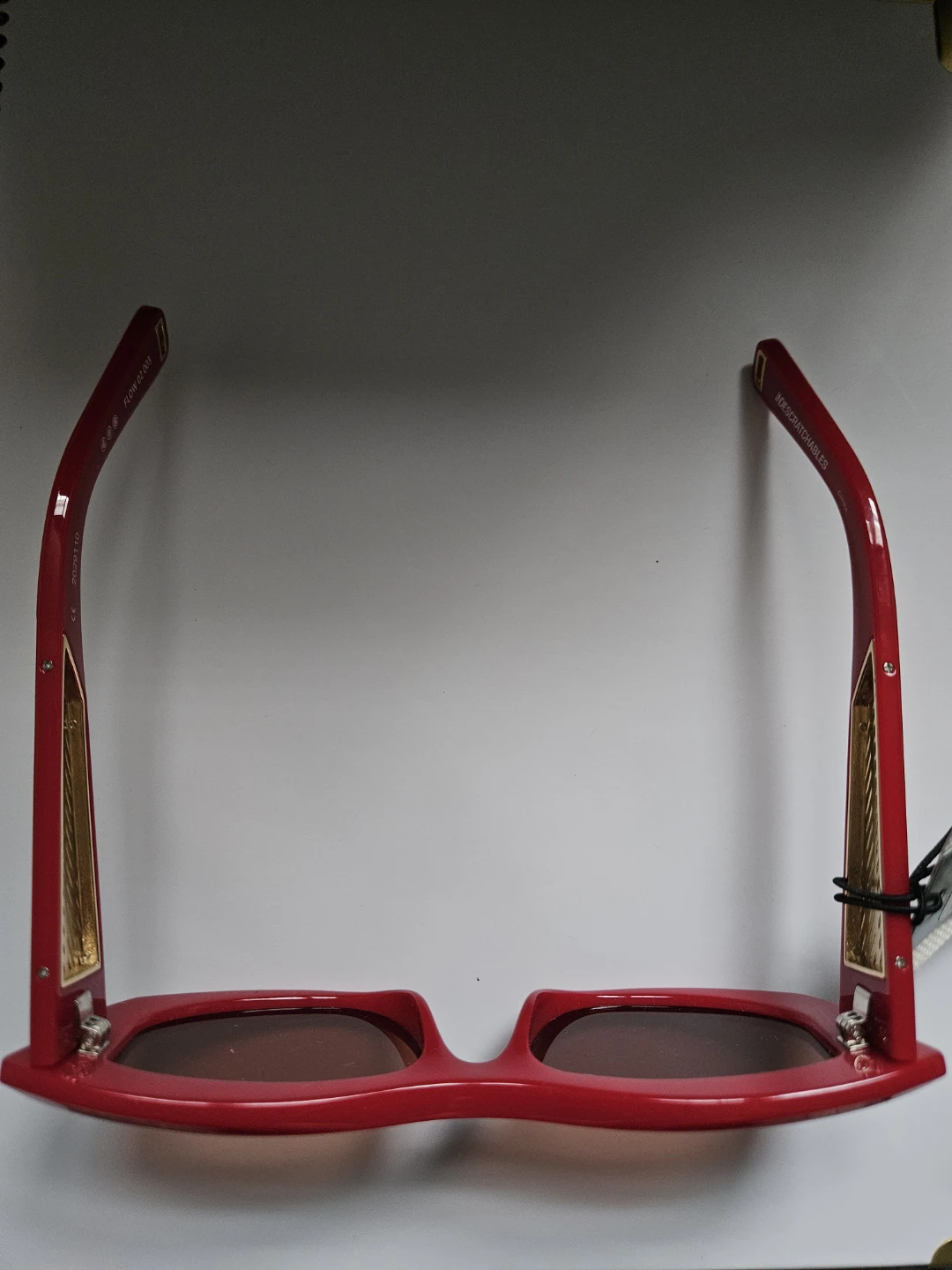 Red INDESCRATCHABLES Sunglasses - photo 5