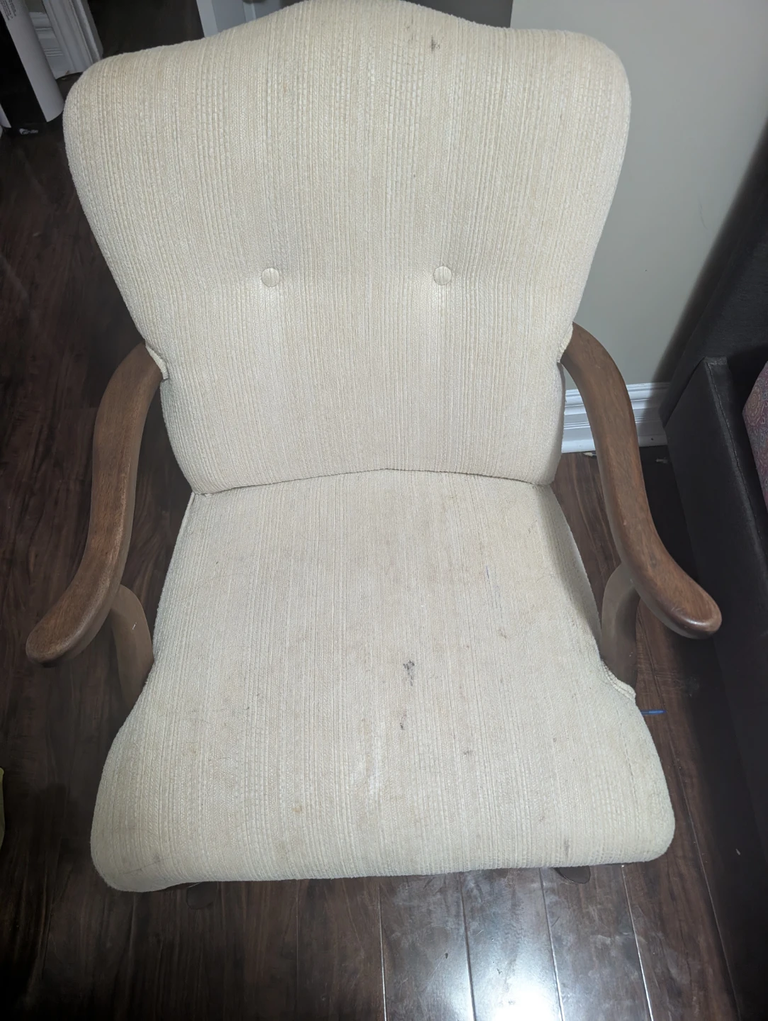 Upholstered Armchair - photo 2