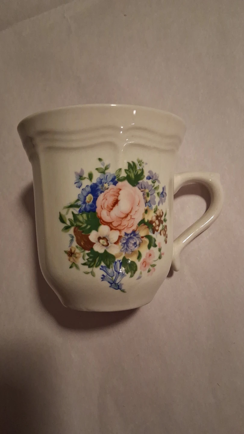9 Vintage Floral Ceramic Coffee Mug