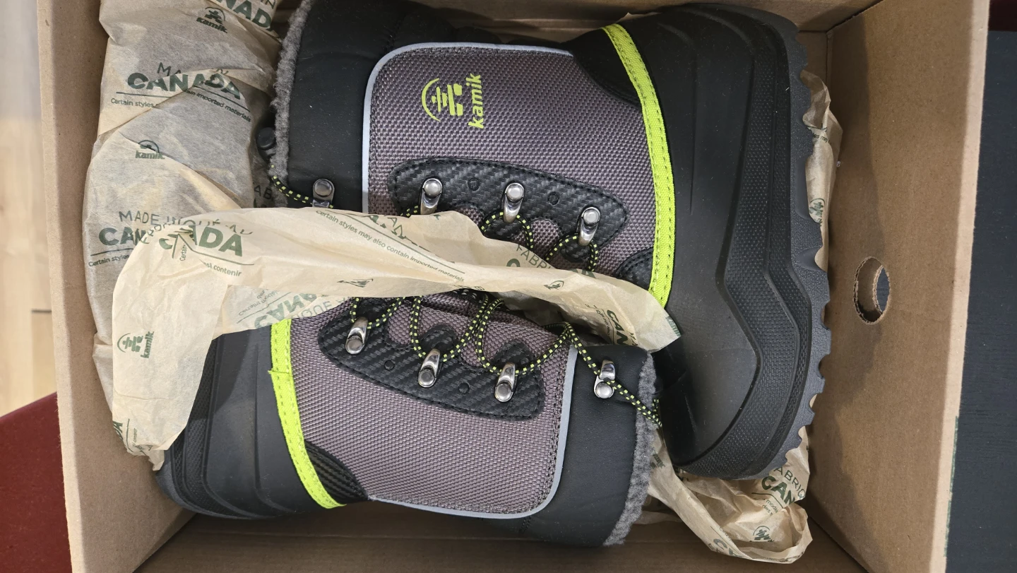 Kamik Kids' Snow Boots Size 1