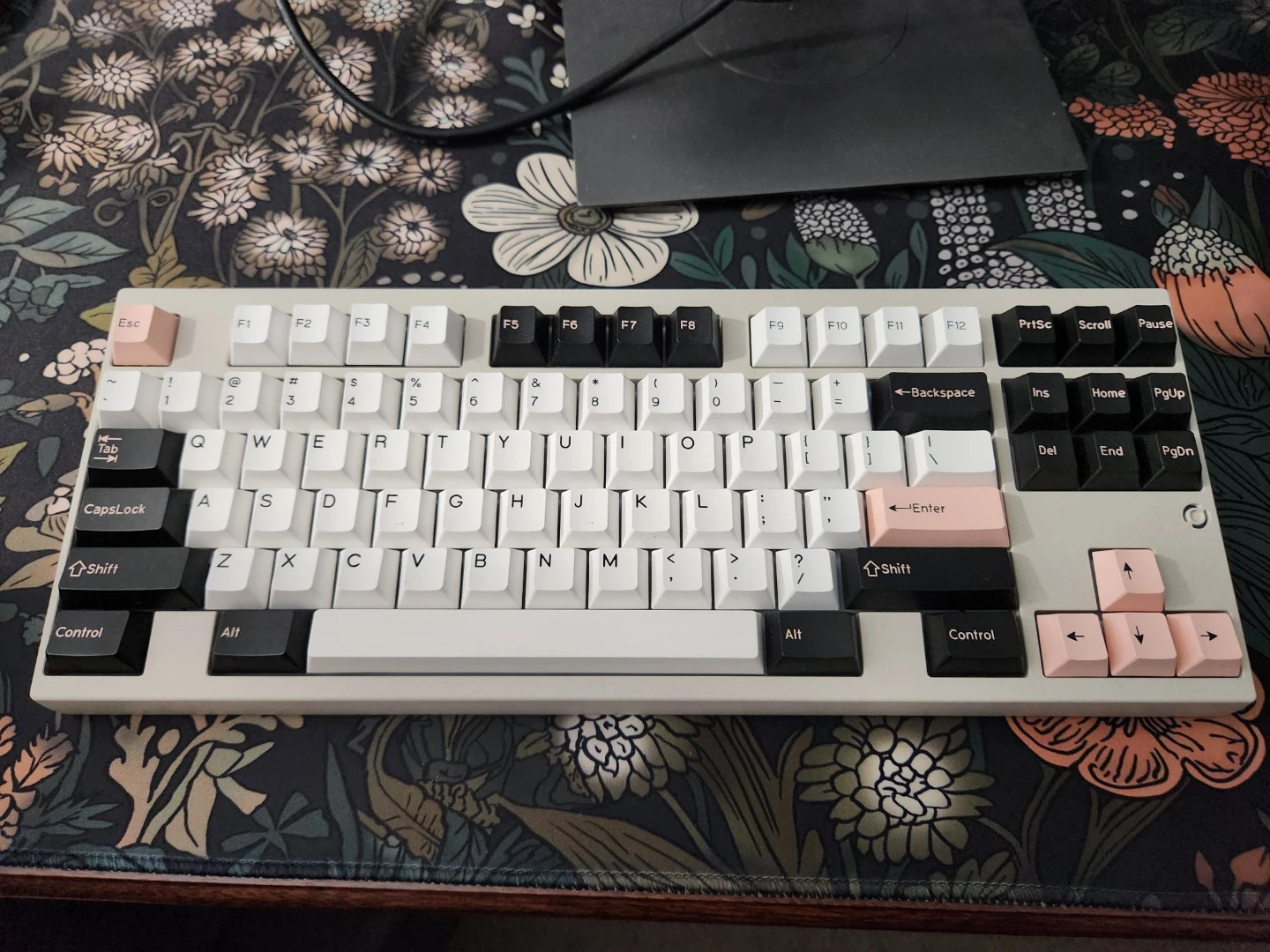 QwertyKeys Neo80 Mechanical Keyboard Aluminum TKL Hotswap