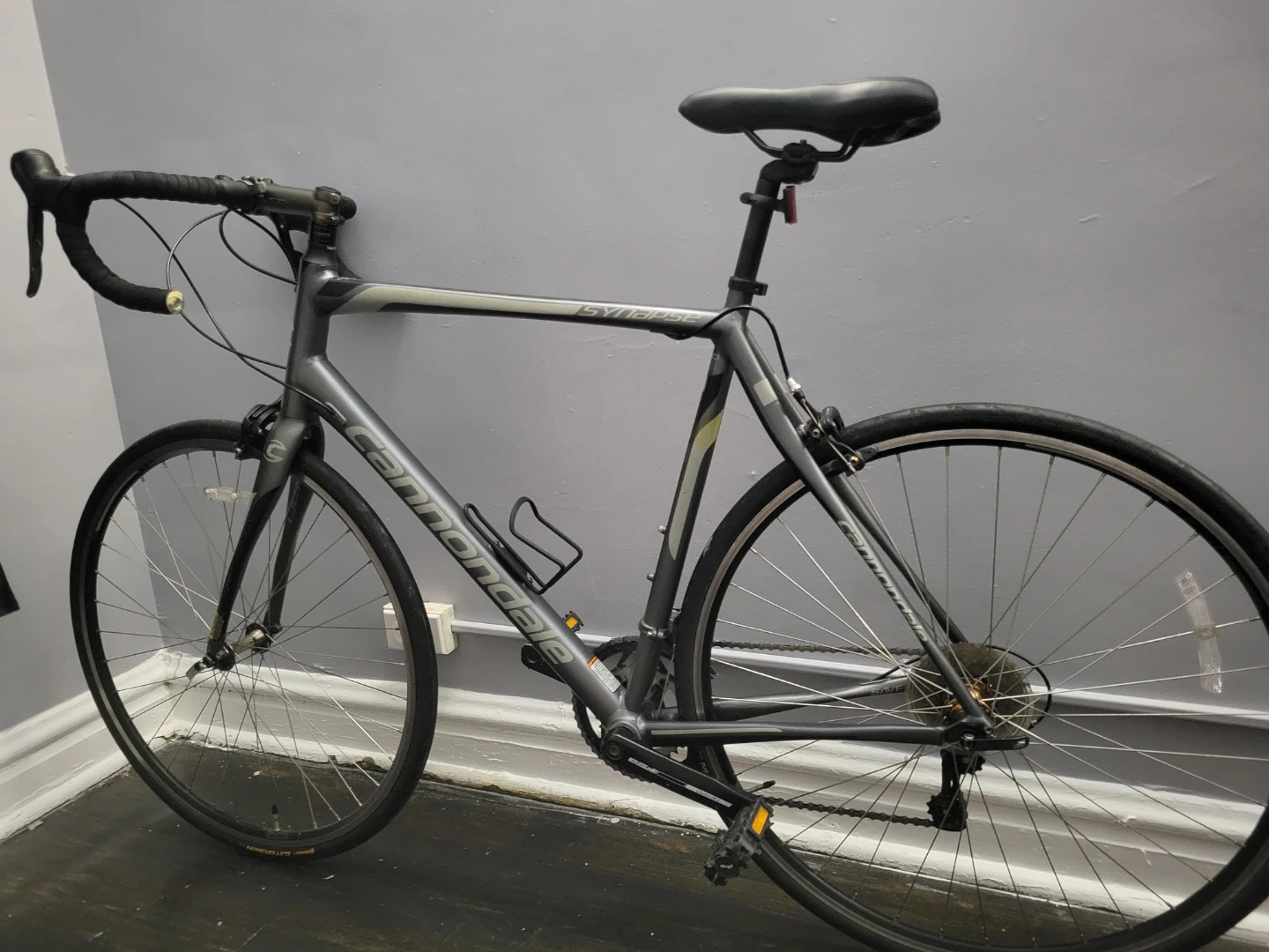 Cannondale Synapse Road Bike - photo 4