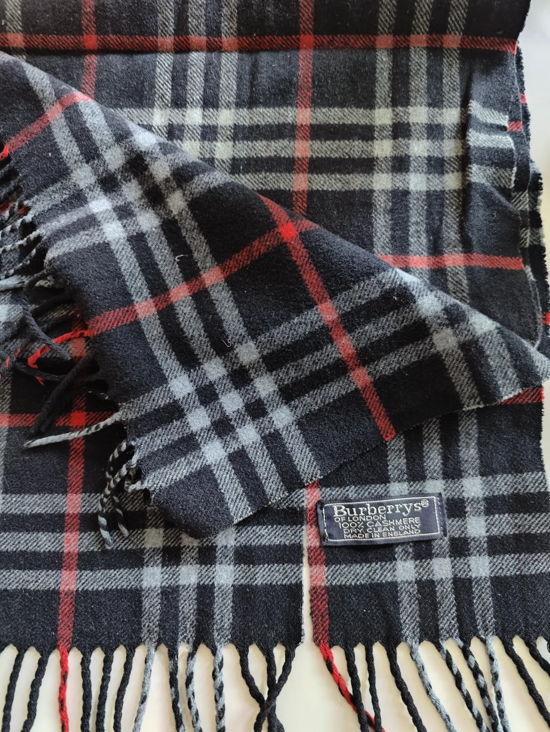 Burberrys of London 100% Blue Cashmere Scarf