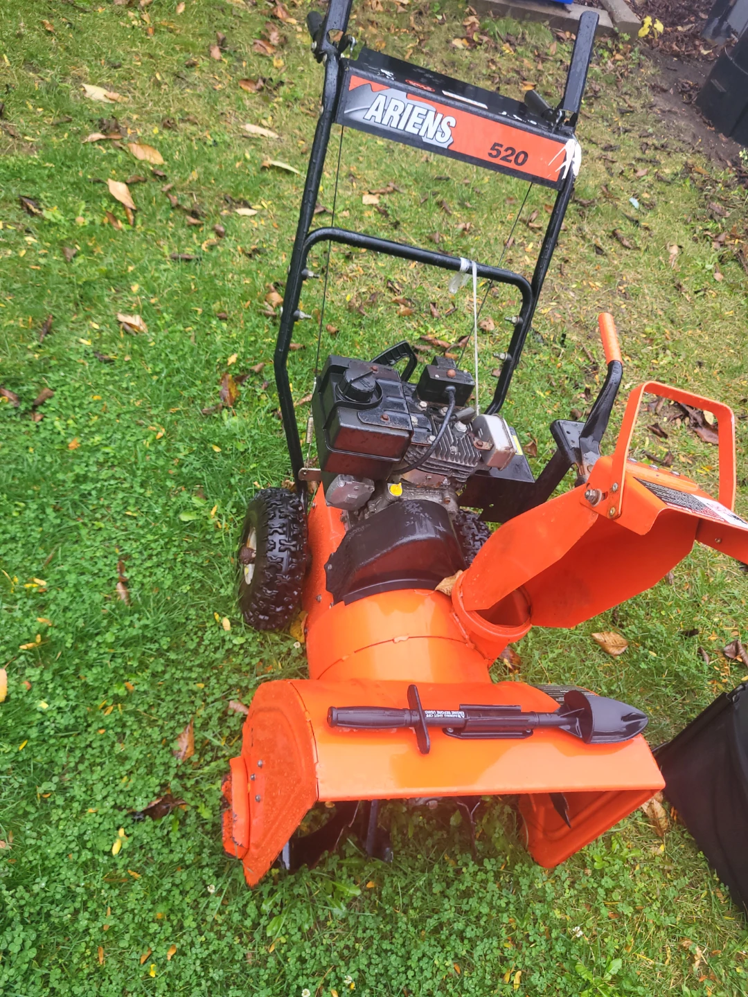Ariens 520 Snowblower