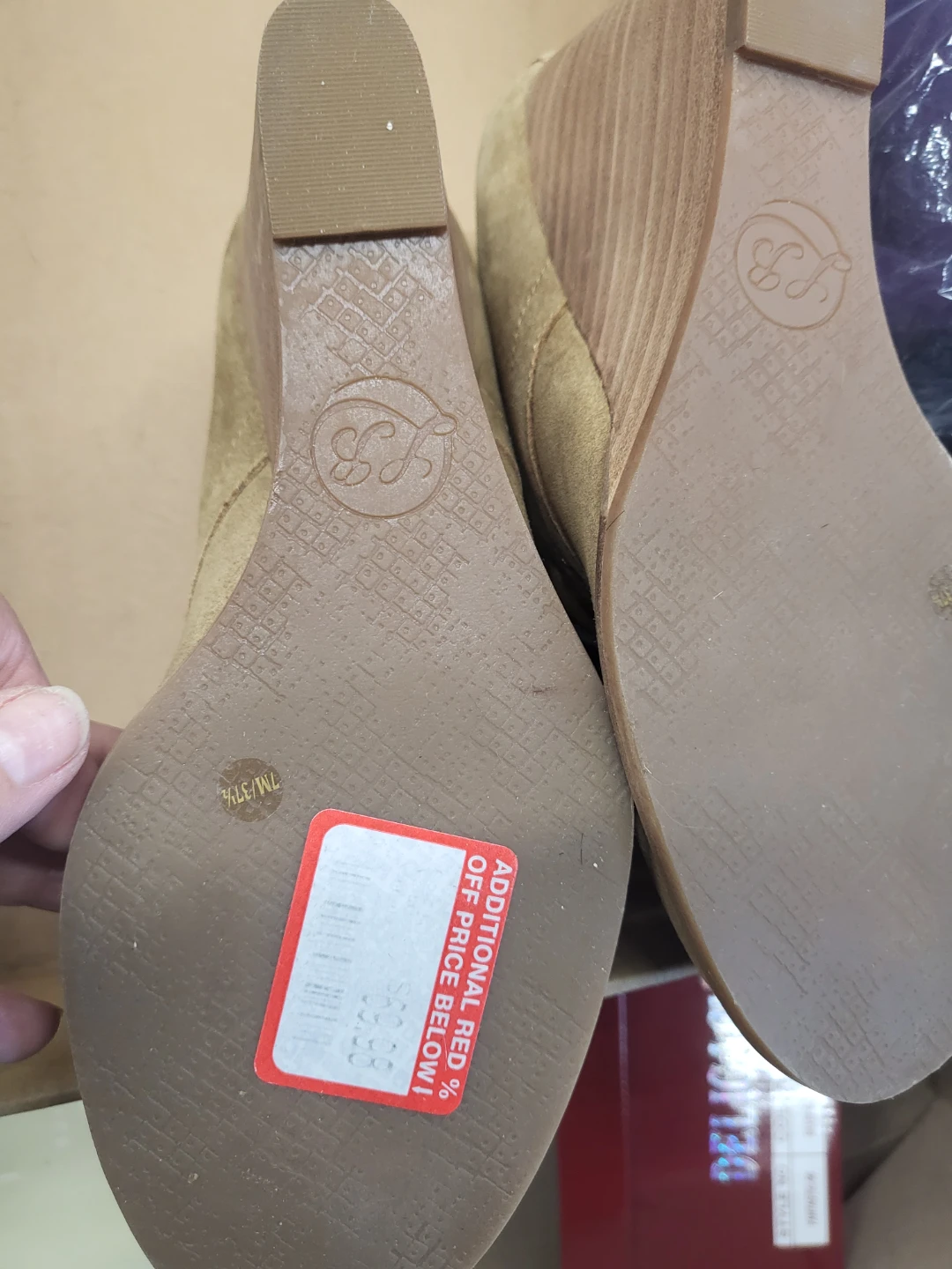 Lucky Brand Tan Suede Wedge Ankle Boots Size 7.5 - photo 4