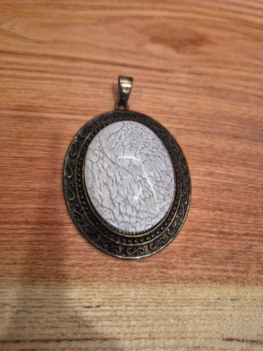 Beautiful 2" Oval Pendant with Crackle-Patterned Stone Set in..