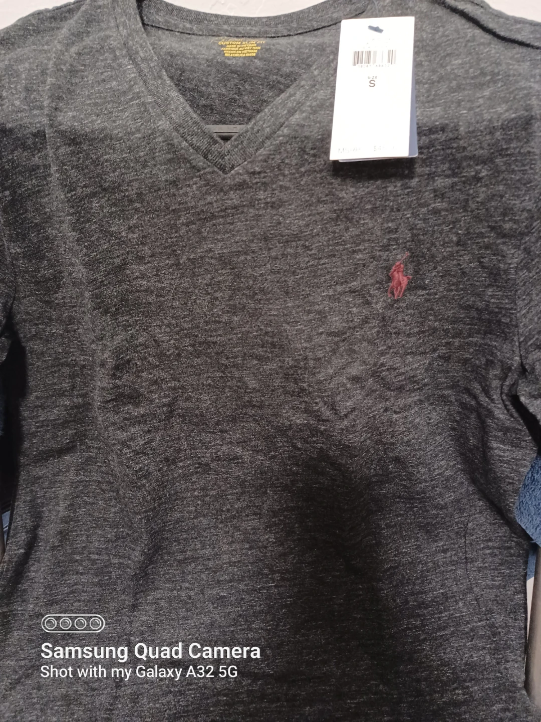 New Ralph Lauren V-Neck T-Shirt - Size S