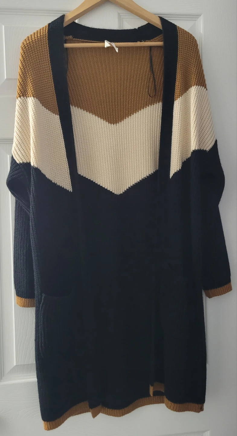 Color Block Knit Cardigan