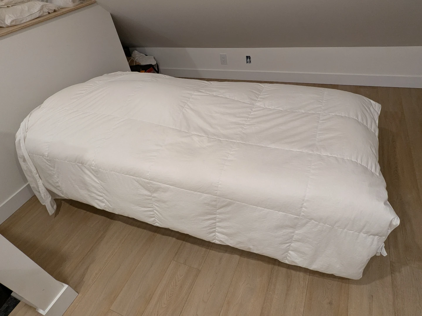 White Down Duvet - photo 4