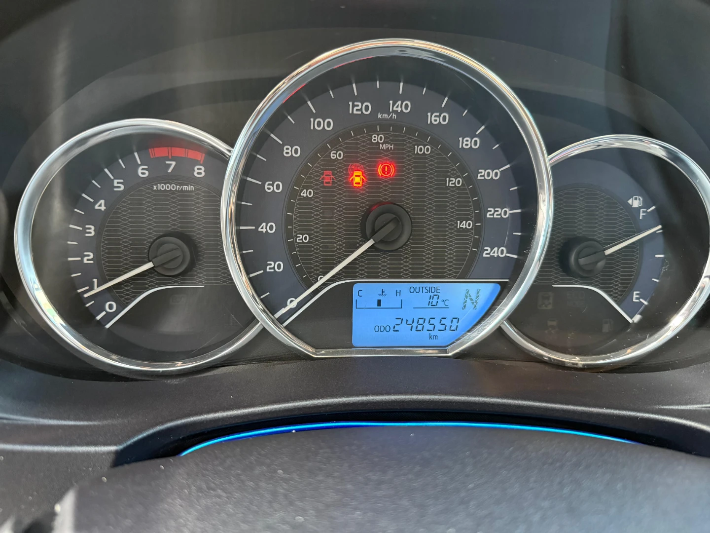 2015 Toyota Corolla LE - 250140 - photo 5