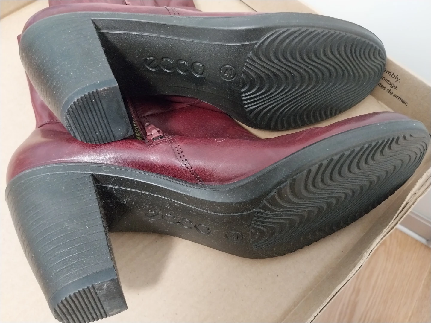 ECCO Burgundy Leather Ankle Boots Size 38 - photo 3