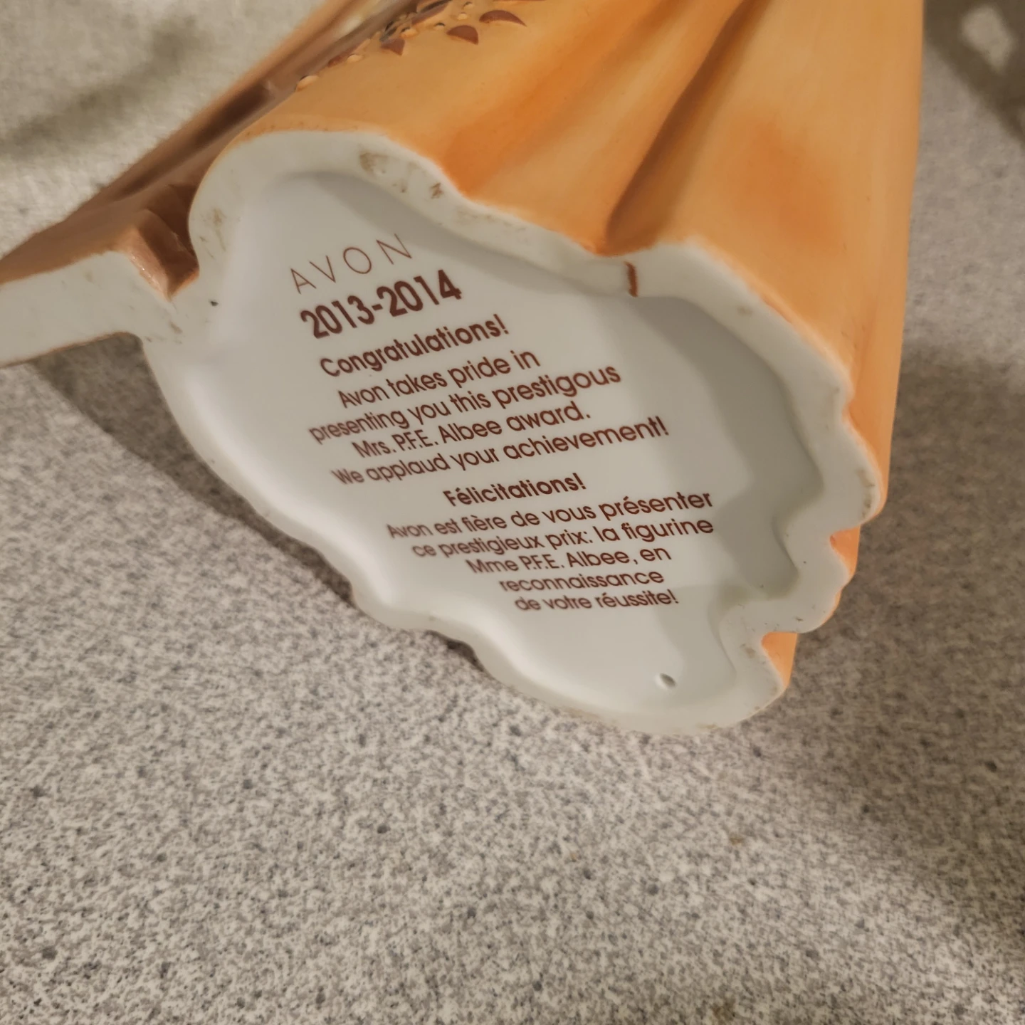 Avon 2013-2014 Figurine - photo 3