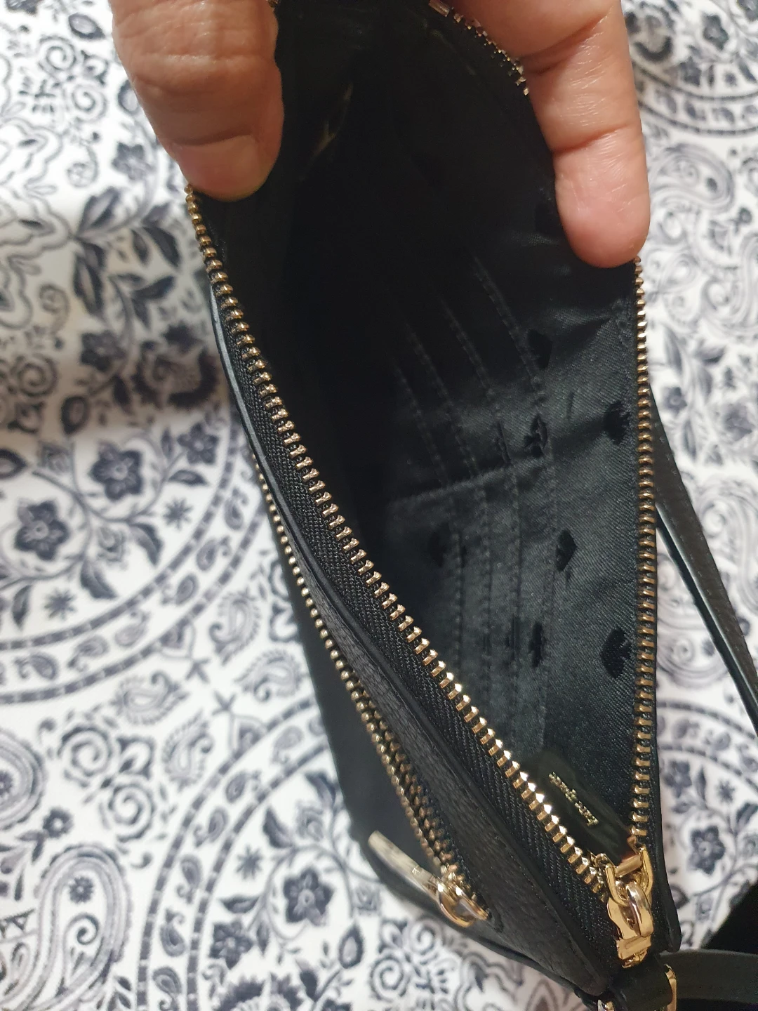 Kate Spade New York Black Leather Wristlet - photo 3