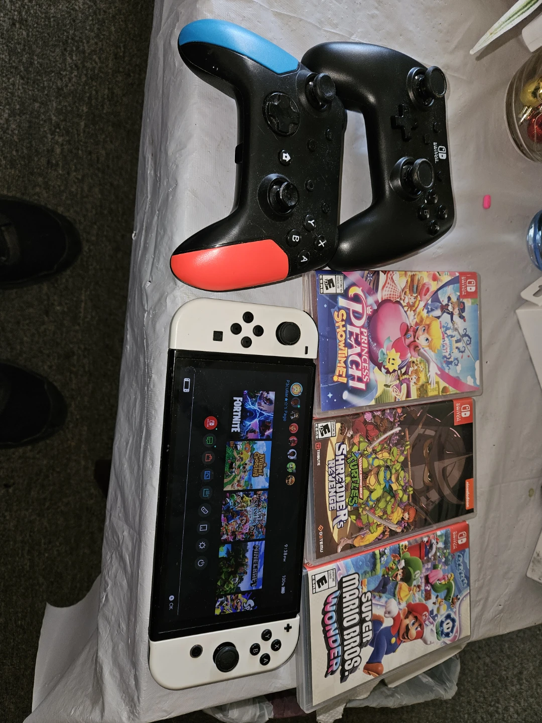 Nintendo Switch OLED + Games & Controllers