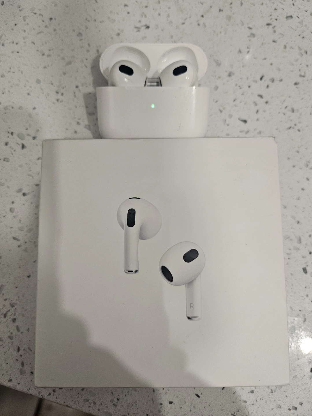 Apple AirPods (3rd Generation)