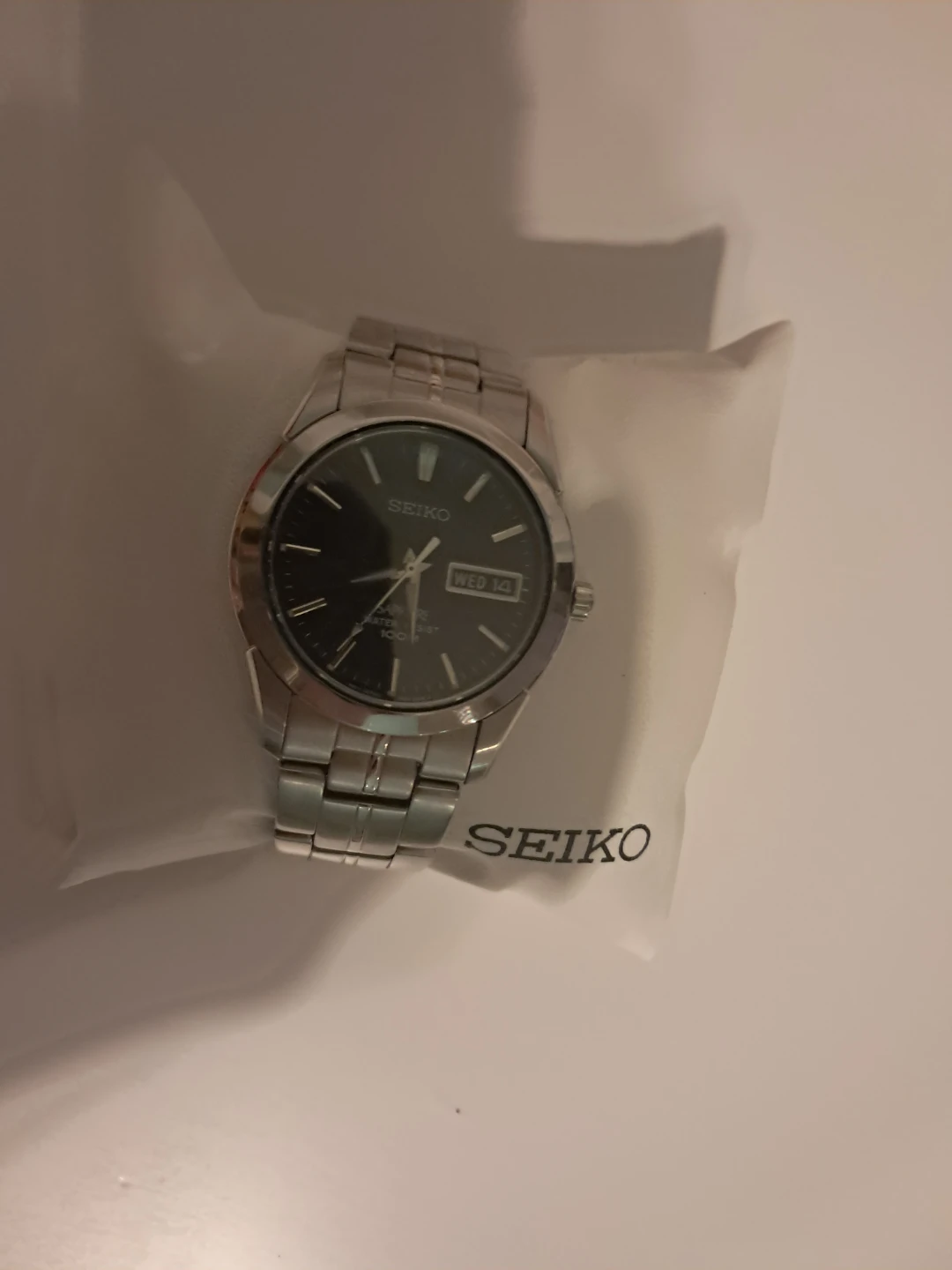 New with tags Seiko Sapphire Water Resist 100M Men's Watch - photo 4
