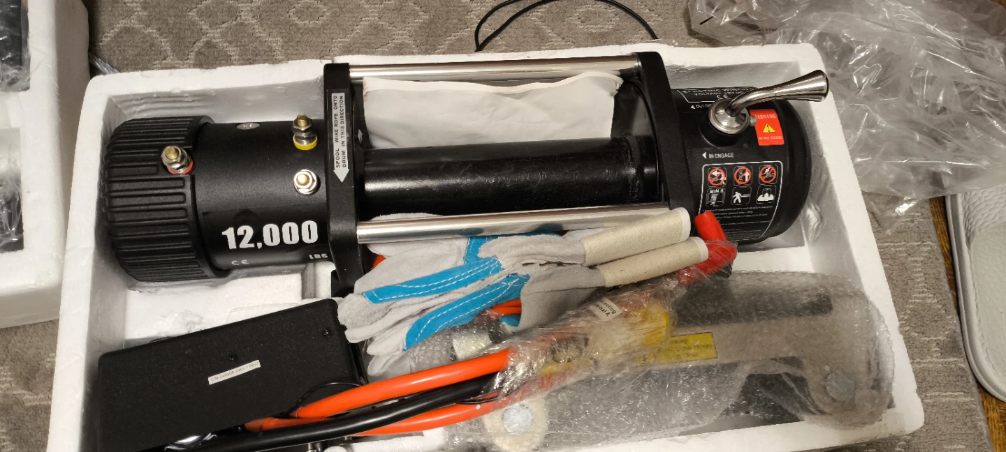 VEVOR 12000 lbs Winch - New in Box - photo 2