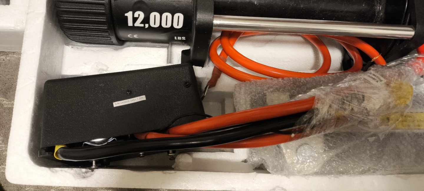 VEVOR 12000 lbs Winch - New in Box - photo 3