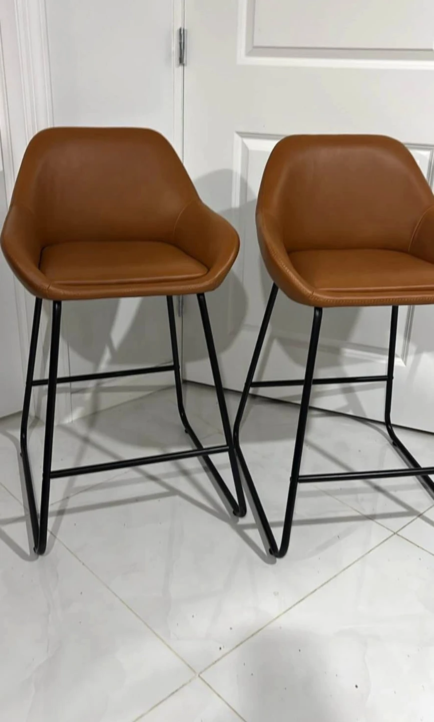 Set of 4 Brand new in box Brown Faux Leather Bar Stools