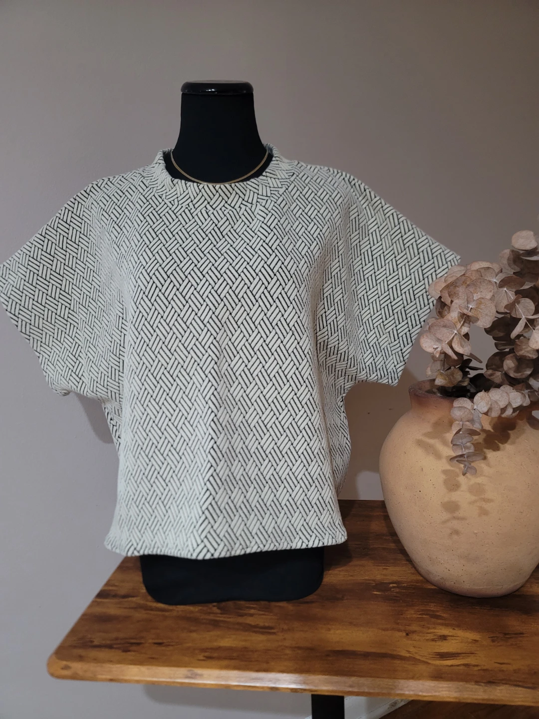 See and Be Seen Black White Geometric Scandi Minimal Top Sz Lrg - photo 5