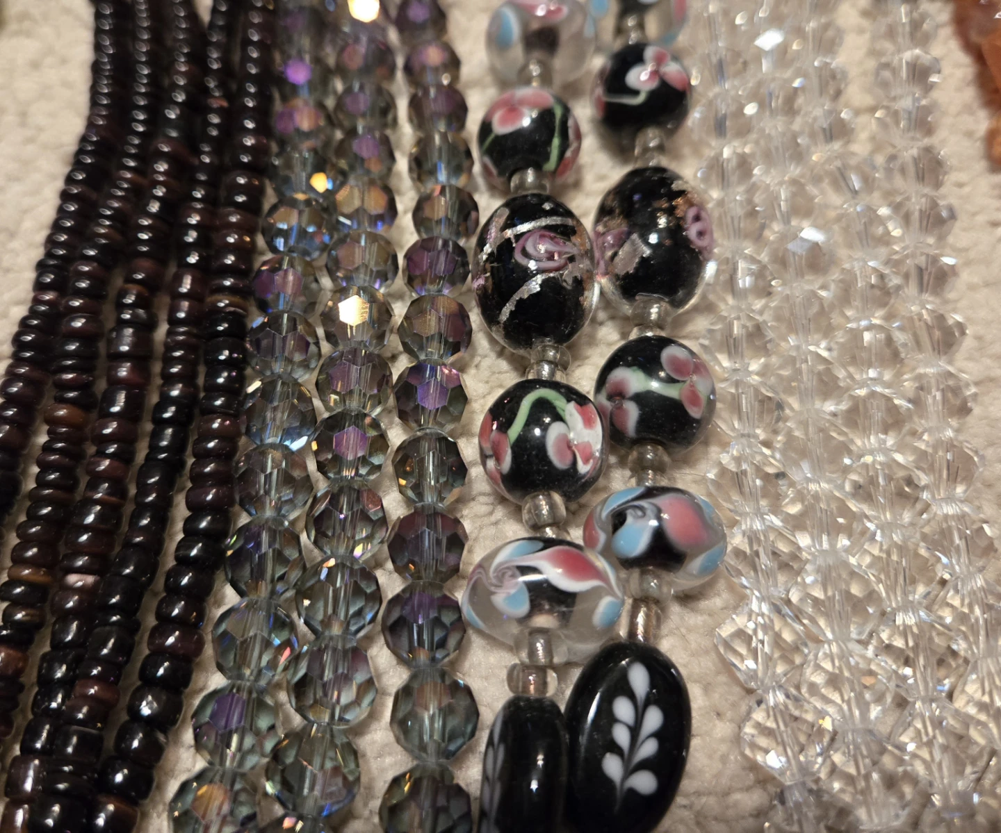 Lot of Assorted Bead Strands (Lot Z) - photo 4