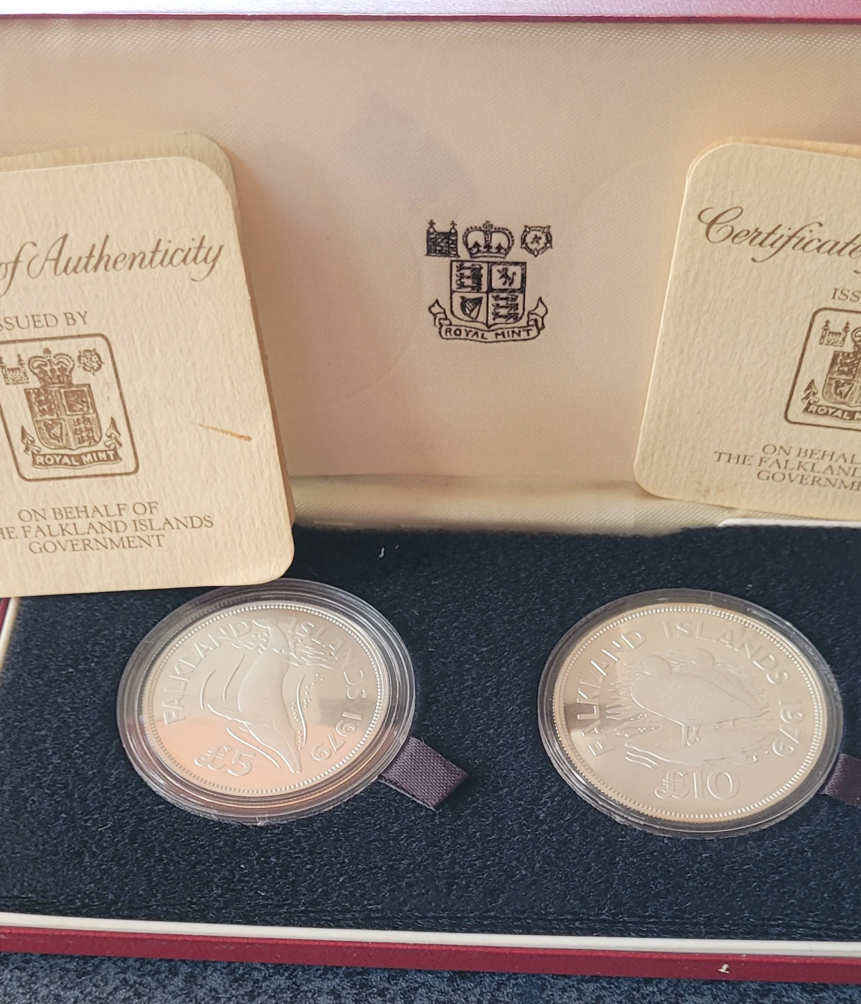 Falkland Islands 1979 5 and 10 silver