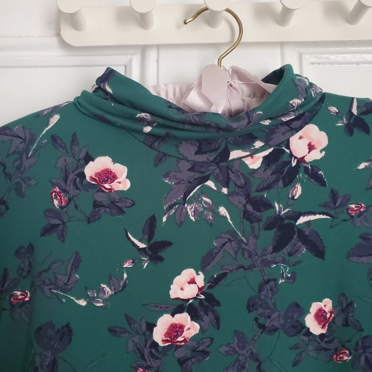NWT Vera Moda Green Floral Turtleneck - photo 3