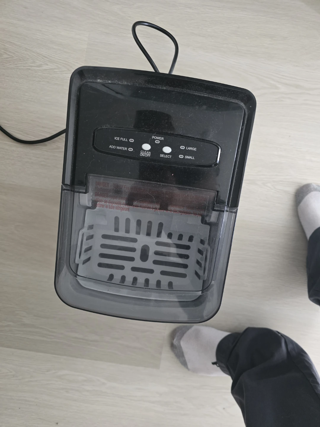 Frigidaire Ice Maker - Black - photo 2