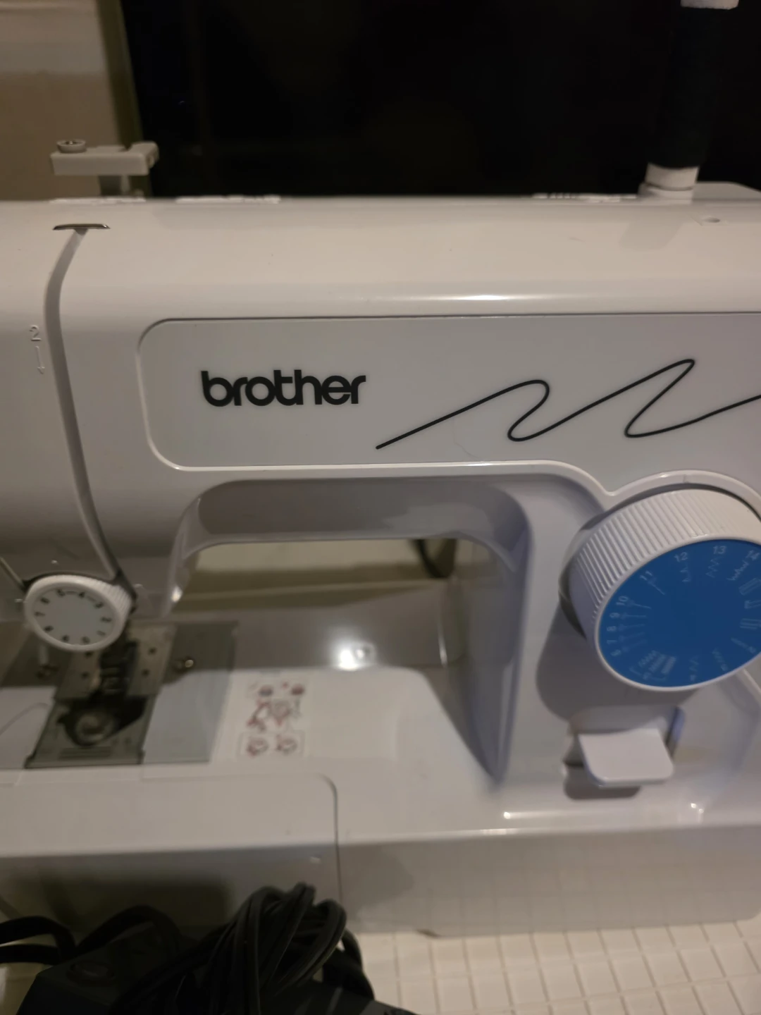 Brother JX1420 Sewing Machine - photo 3
