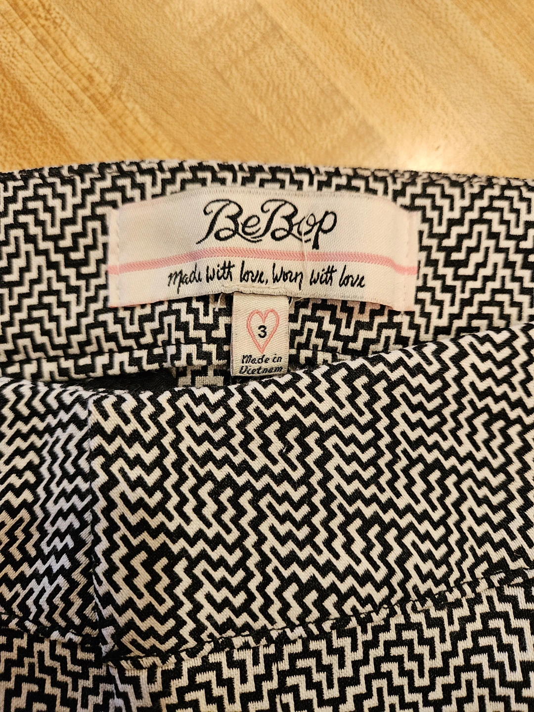 BeBop Black & White Patterned Pants - Size 3 - photo 3