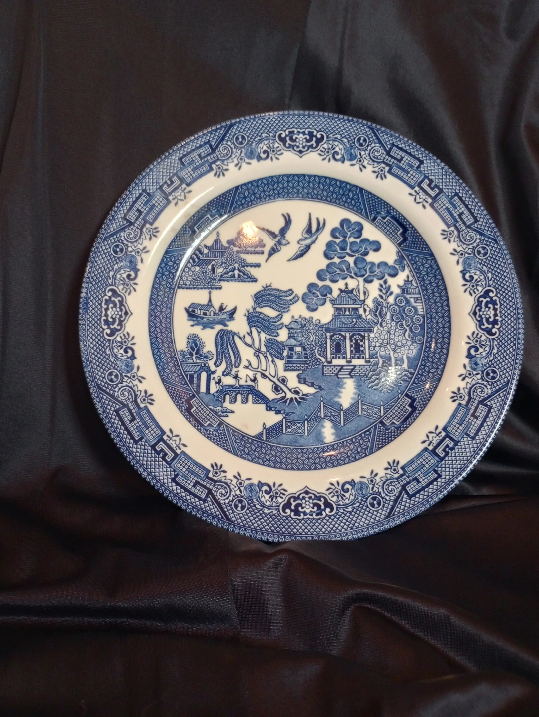 Churchill England Willow serving plate