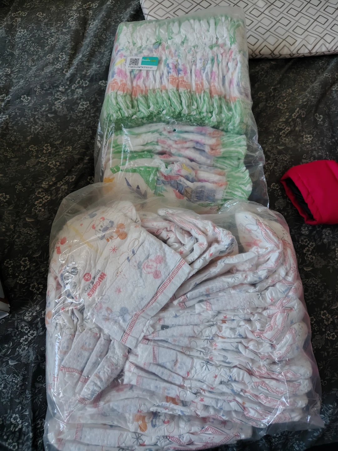 Huggies & Pampers Diapers - Mixed Sizes