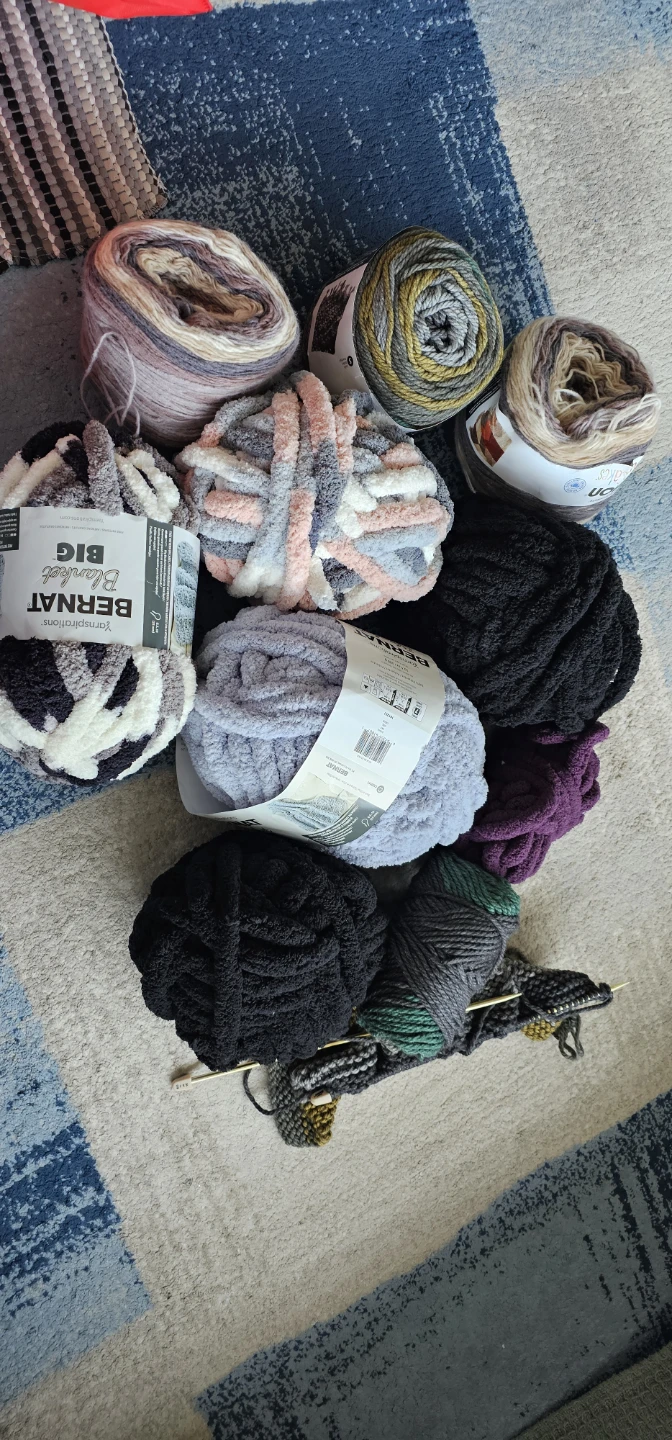 Bernat Blanket Big Yarn Lot