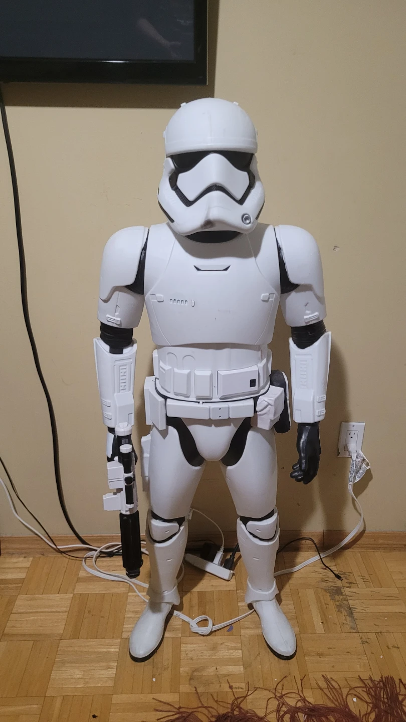 Life-size Star Wars First Order Stormtrooper Prop - photo 2