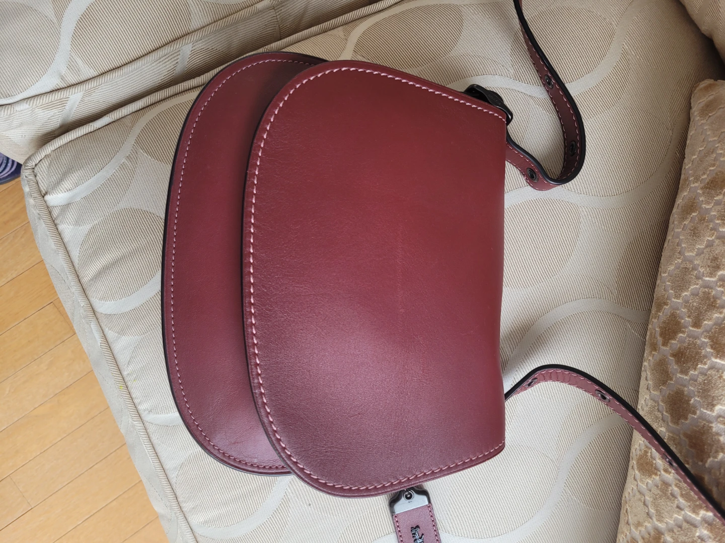 AUTHENTIC Coach Leather Crossbody Saddle Bag - Bordeaux - photo 5