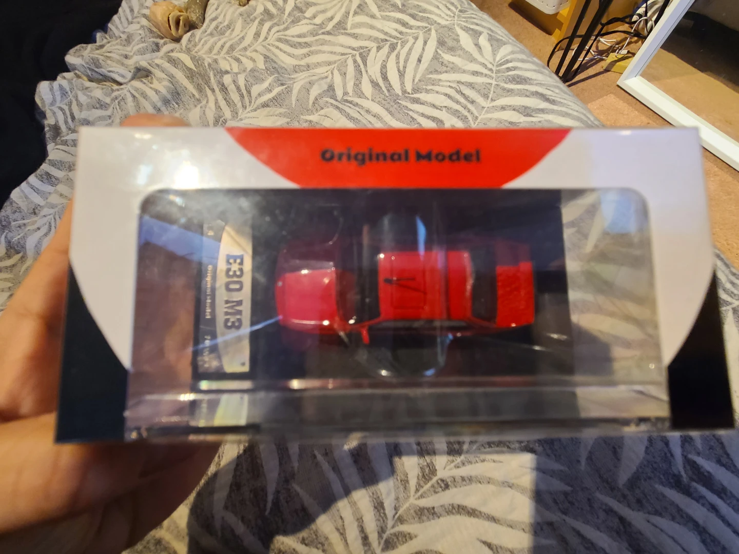 Mini GT Supreme BMW E30 M3 1/64 Scale - photo 3