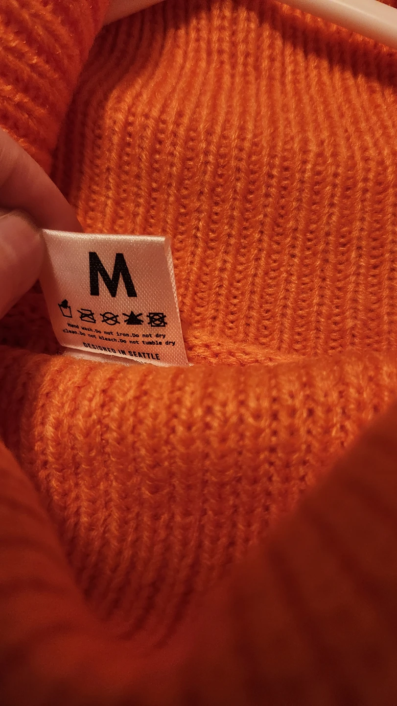 Cosplaya Orange Turtleneck Sweater - Size M - photo 3