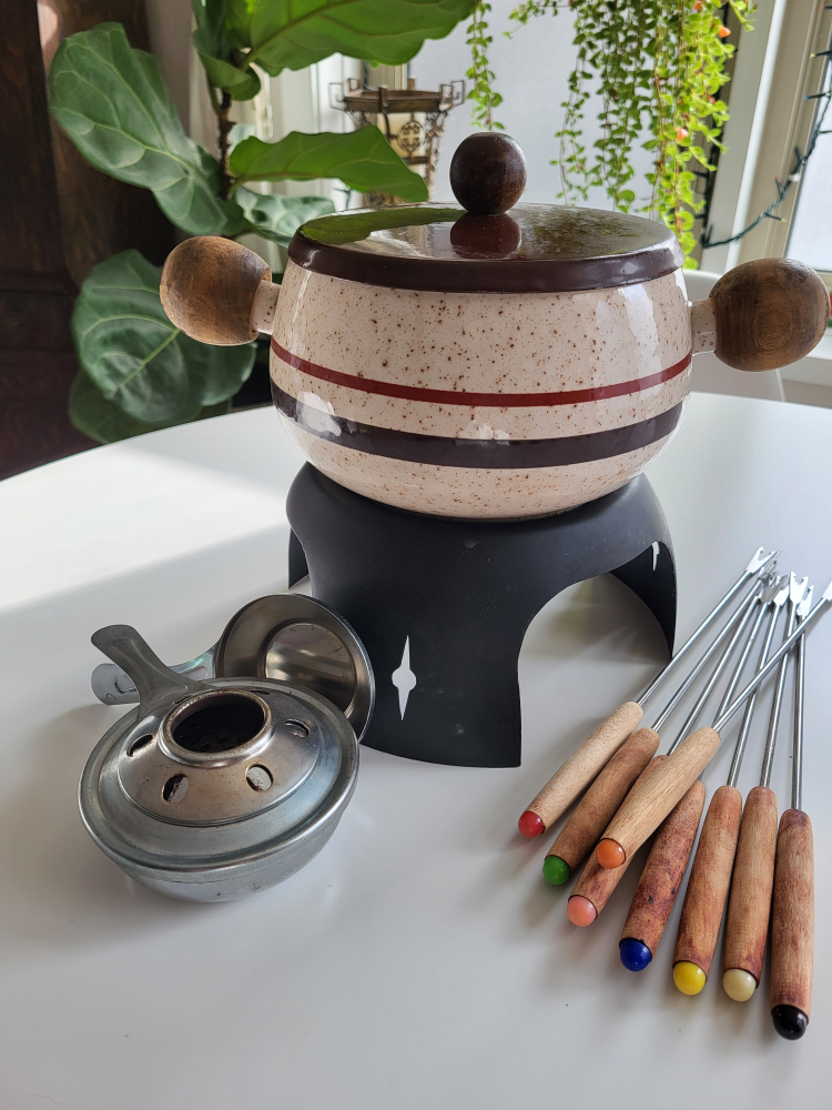 Vintage 70's Fondue Set - photo 2