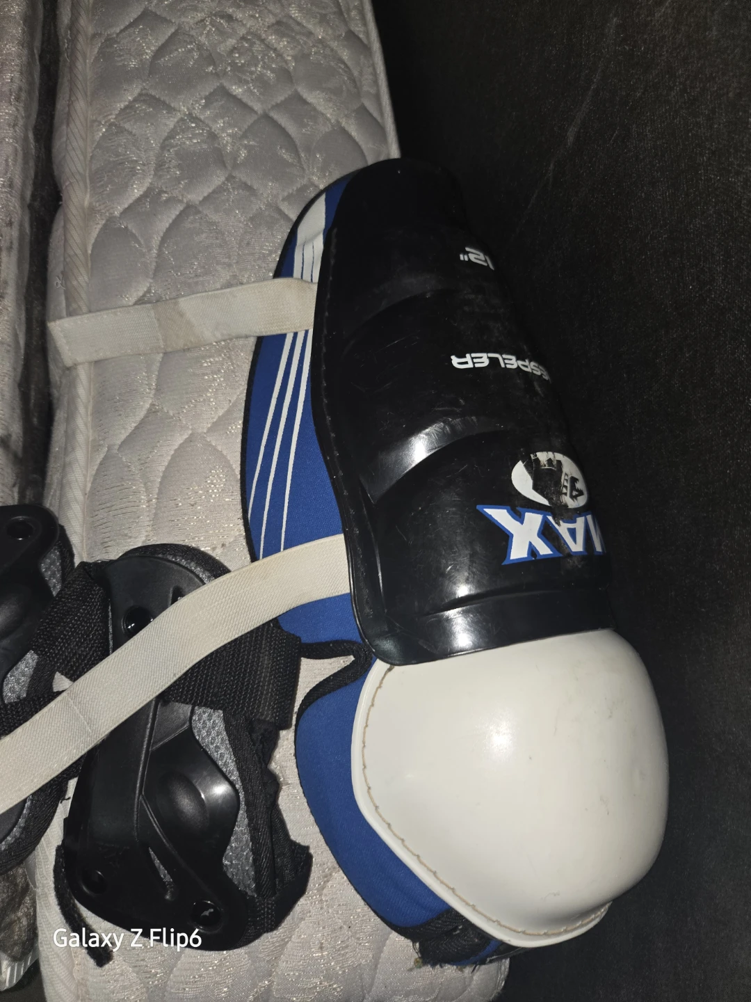 Hespeler MAX Hockey Shin Guards 12"