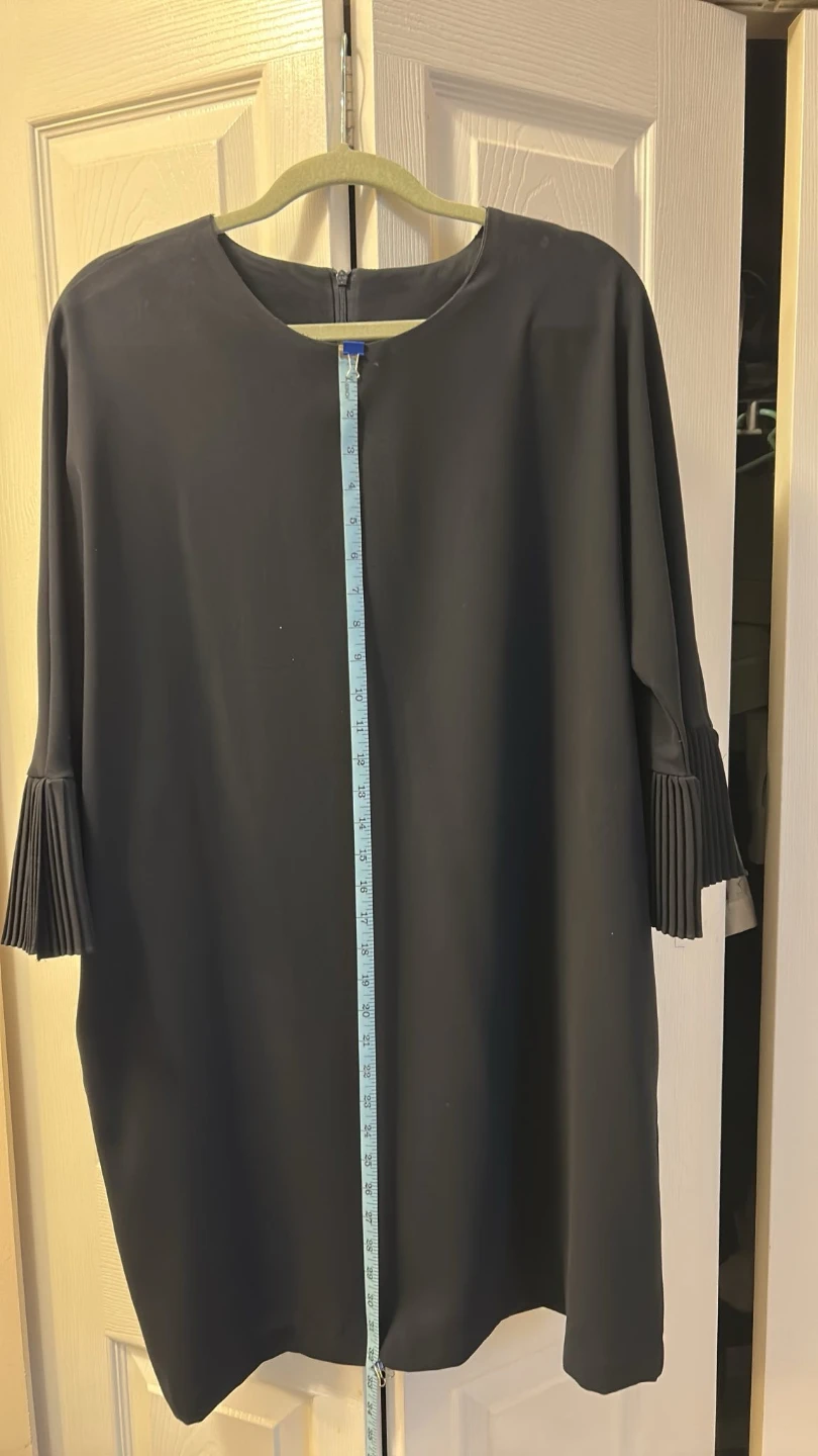 Elegant Black Shift Dress with Pleated Bell Sleeves - photo 4