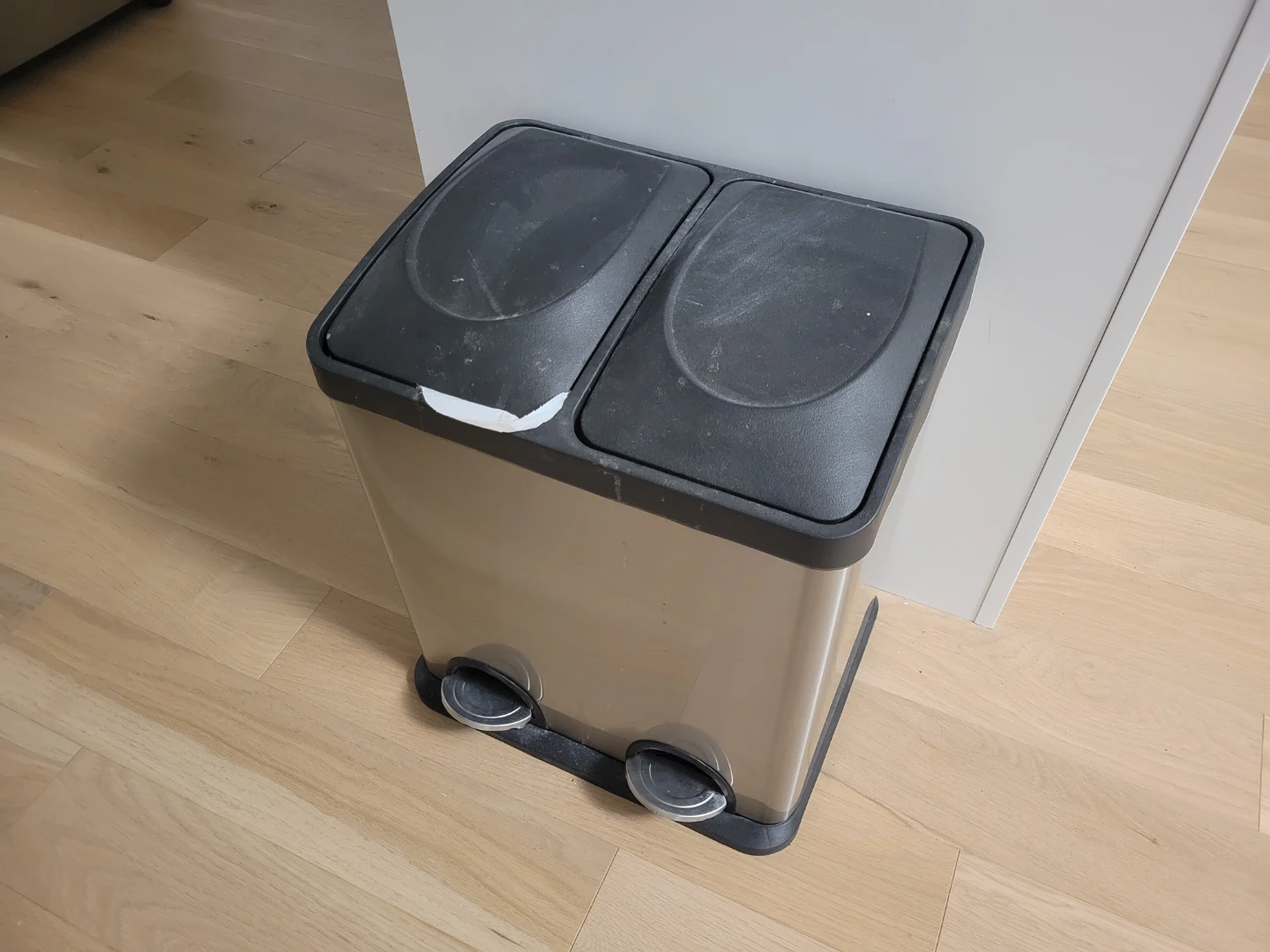 Dual Compartment Trash Can