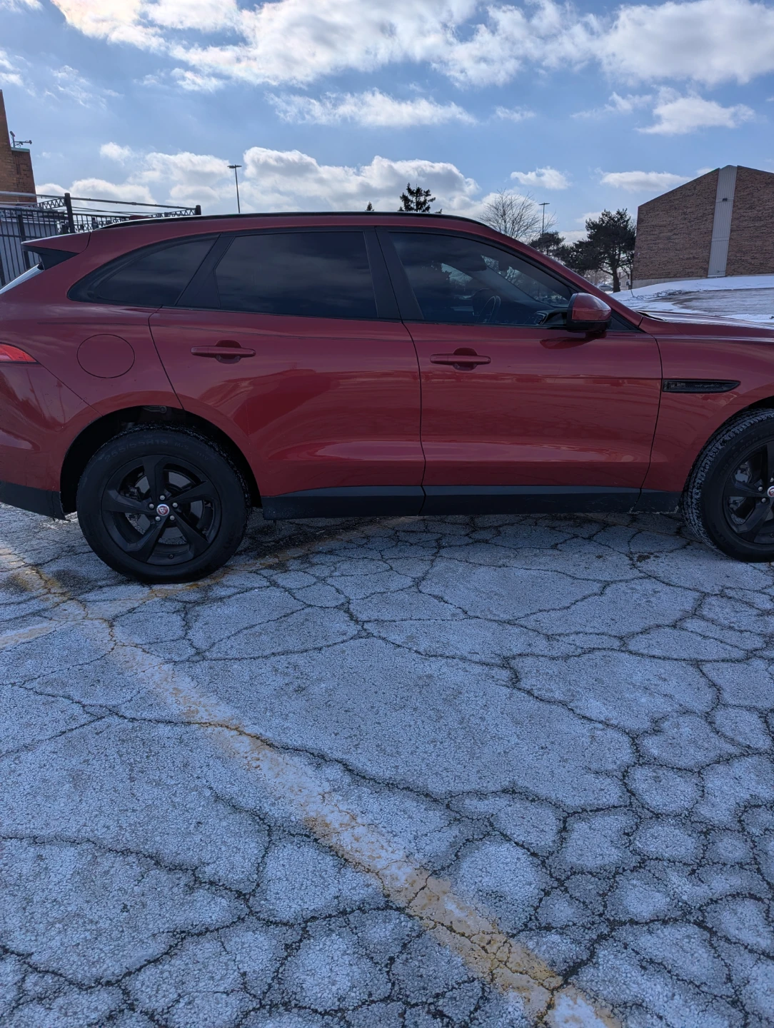 2017 Red Jaguar F-Pace SUV - photo 2