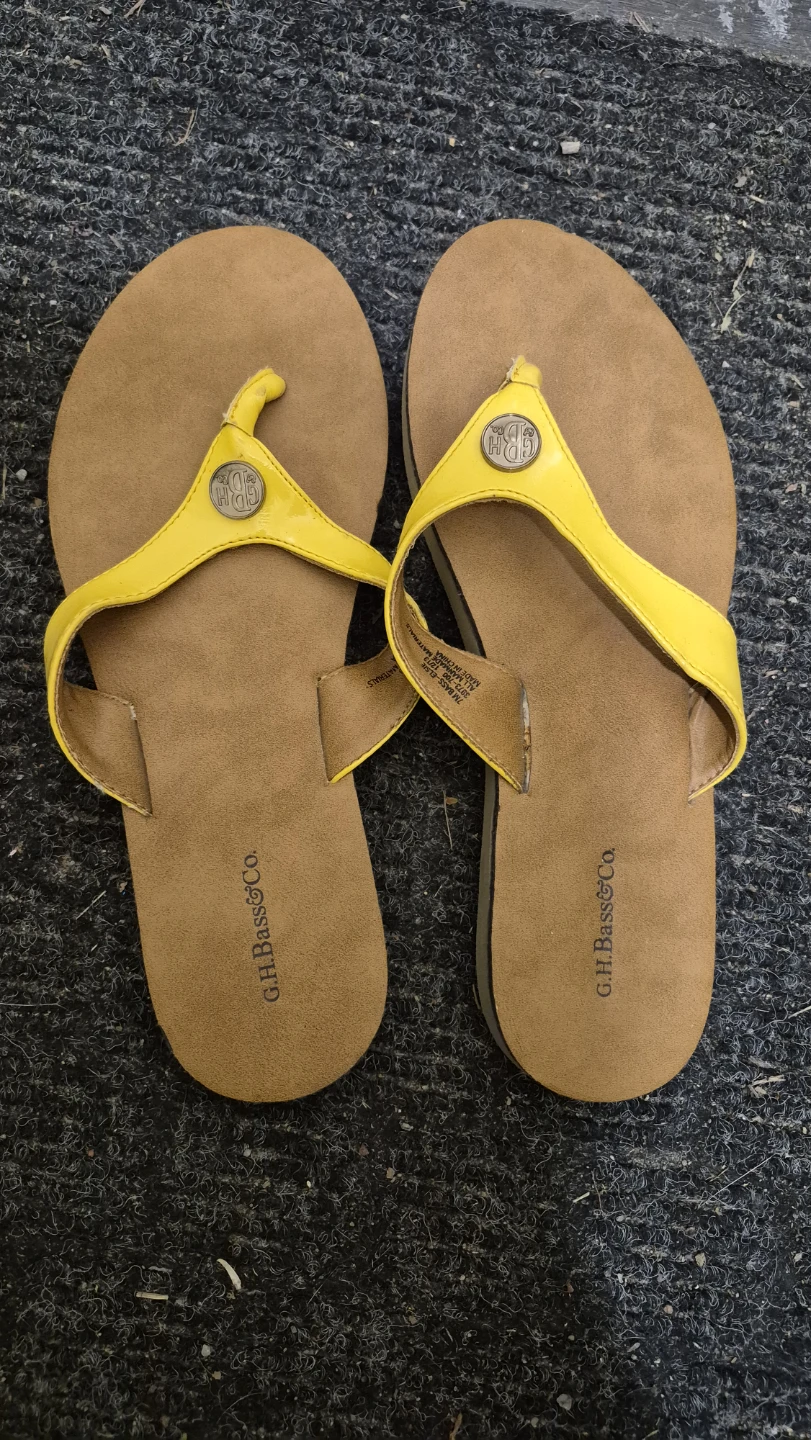 G.H. Bass & Co. Elsie Flip Flops