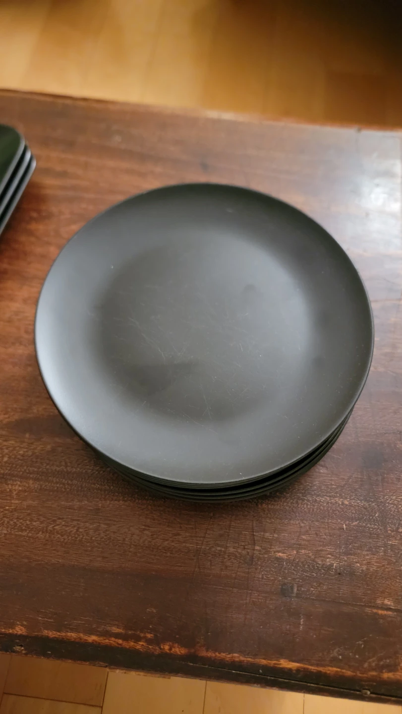 Black Plates - IKEA small round x6